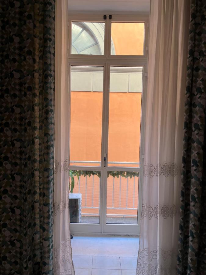 Dory'S Room Camera Nel Cuore Di Napoli Экстерьер фото