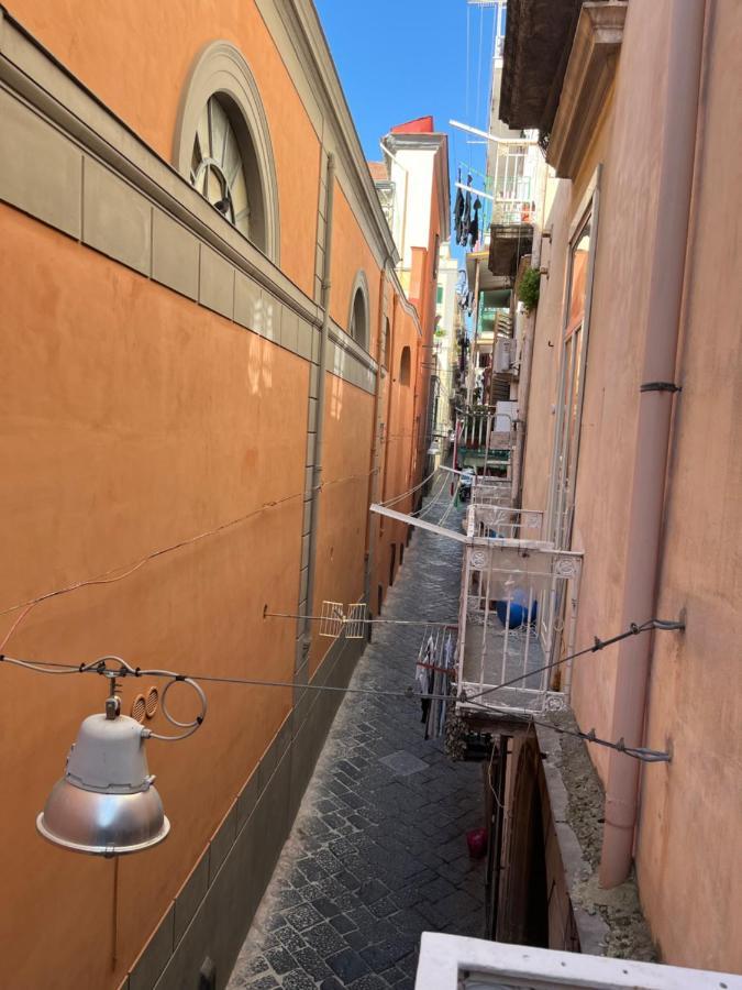 Dory'S Room Camera Nel Cuore Di Napoli Экстерьер фото