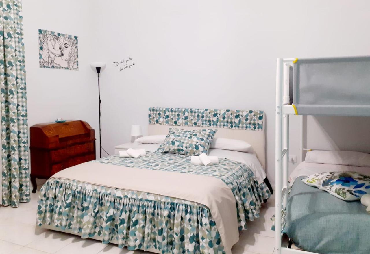 Dory'S Room Camera Nel Cuore Di Napoli Экстерьер фото